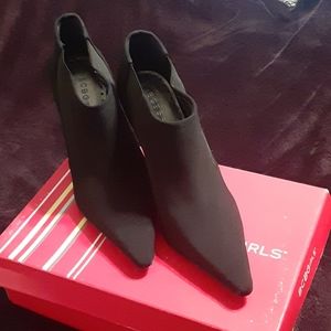 BCBGIRLS heel ankle boot black